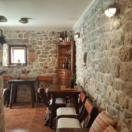 Skrlec Baška Voda